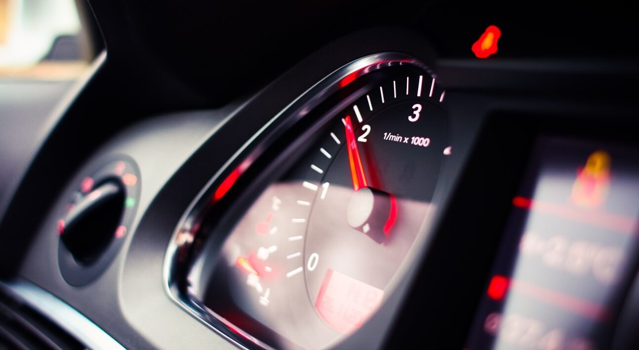 Nøgletal symboliseret af speedomenter